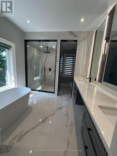 158 Elmwood Avenue, Richmond Hill, ON - Indoor Photo Showing Other Room