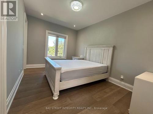 158 Elmwood Avenue, Richmond Hill, ON - Indoor Photo Showing Bedroom