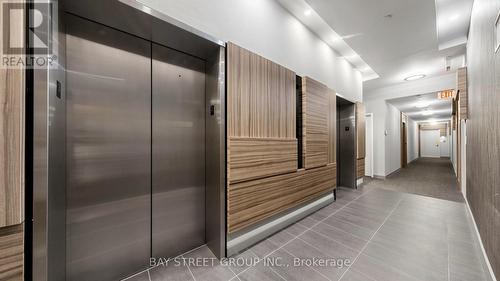 311 - 75 St Nicholas Street, Toronto, ON - Indoor Photo Showing Other Room