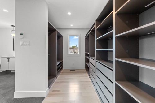 Closet - 509 Rue Des Anémones, Saint-Jean-Sur-Richelieu, QC - Indoor Photo Showing Other Room