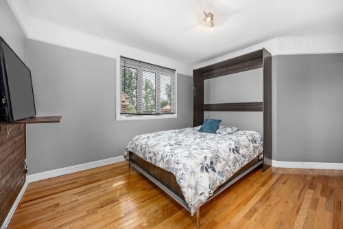 Bedroom - 372 3E Rang, Saint-Jean-Sur-Richelieu, QC - Indoor Photo Showing Bedroom