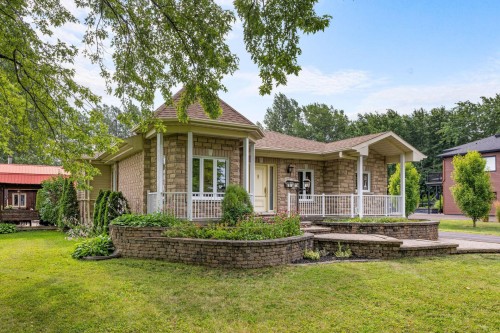 Front of Structure - 372 3E Rang, Saint-Jean-Sur-Richelieu, QC - Outdoor With Deck Patio Veranda With Facade