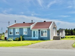 49 Ch. de la Grande-Allée  Les Îles-De-La-Madeleine, QC G4T 1N5