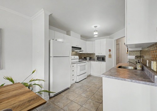 Kitchen - 102-775 Rue Rodier, Saint-Jean-Sur-Richelieu, QC - Indoor Photo Showing Kitchen