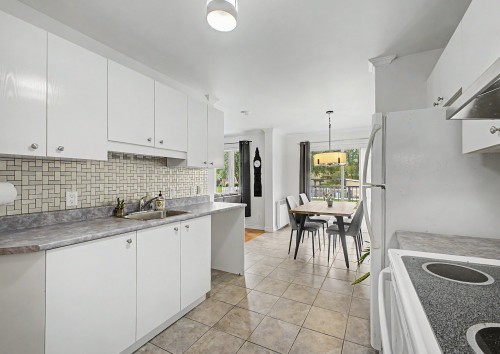 Kitchen - 102-775 Rue Rodier, Saint-Jean-Sur-Richelieu, QC - Indoor Photo Showing Kitchen