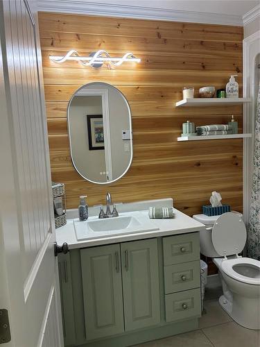 1367 Conception Bay Highway, Conception Bay South, NL - Indoor Photo Showing Bathroom