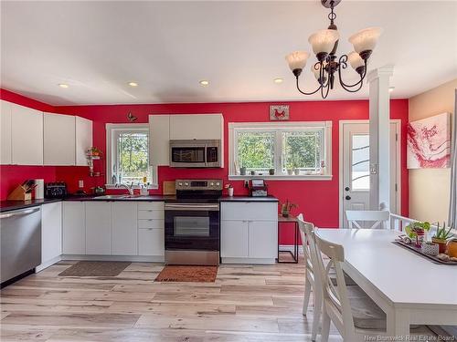 184 Diamond St, Fredericton, NB 