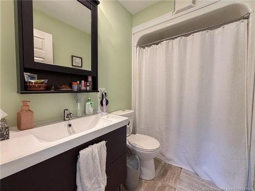 184 Diamond St, Fredericton, NB 
