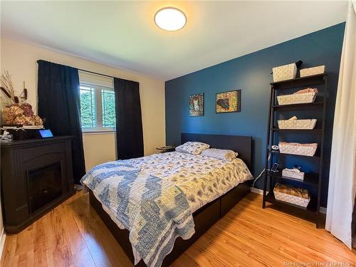 184 Diamond St, Fredericton, NB 