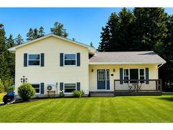 34 Yukon DR  Quispamsis, NB E2E 5Y9