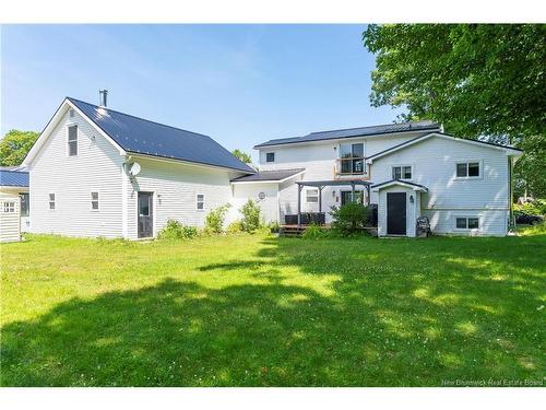 16 Elm St, Saint Stephen, NB 