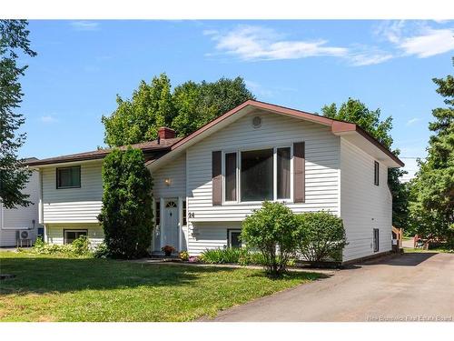 24 Brewster St, Riverview, NB 