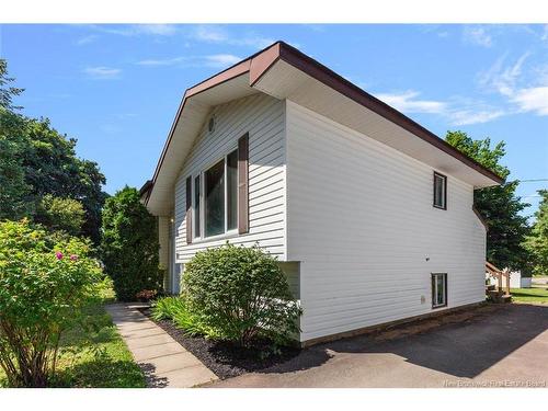 24 Brewster St, Riverview, NB 