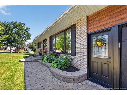 14 Cabot Dr, Moncton, NB 