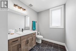 Main Floor Bathroom - 