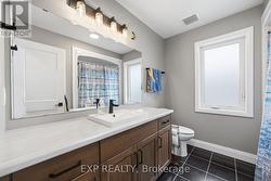 Upstairs 4 Piece Bathroom - 