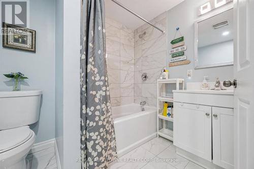 36 Van Fleet Terrace, Milton, ON - Indoor Photo Showing Bathroom