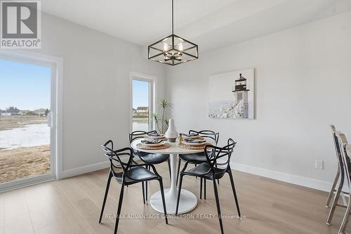 167 Bowman Drive, Middlesex Centre (Ilderton), ON - Indoor Photo Showing Dining Room