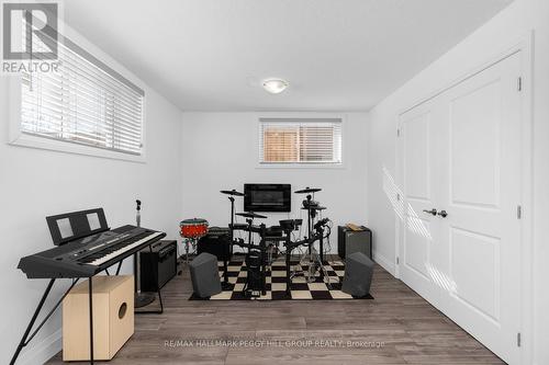 2967 Earl Street, Innisfil, ON - Indoor Photo Showing Other Room