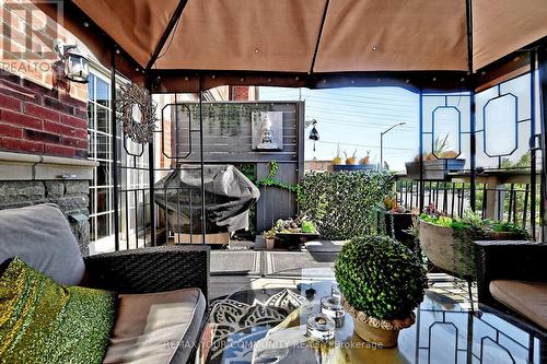 30 Spruce Pine Crescent, Vaughan, ON -  With Deck Patio Veranda With Exterior