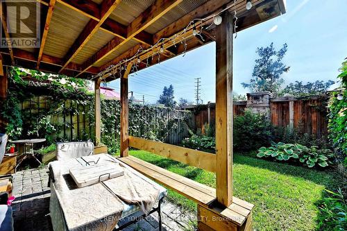 30 Spruce Pine Crescent, Vaughan, ON - Outdoor