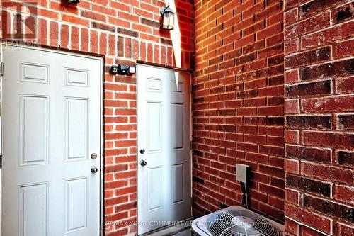 30 Spruce Pine Crescent, Vaughan, ON - Indoor