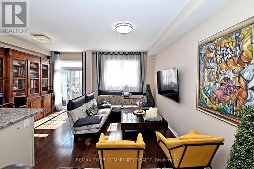 30 Spruce Pine Crescent, Vaughan, ON - Indoor
