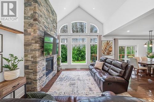 38 Windermere Circle, Tay, ON - Indoor Photo Showing Living Room With Fireplace