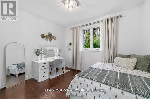 38 Windermere Circle, Tay, ON - Indoor Photo Showing Bedroom