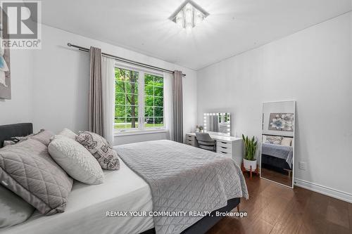 38 Windermere Circle, Tay, ON - Indoor Photo Showing Bedroom
