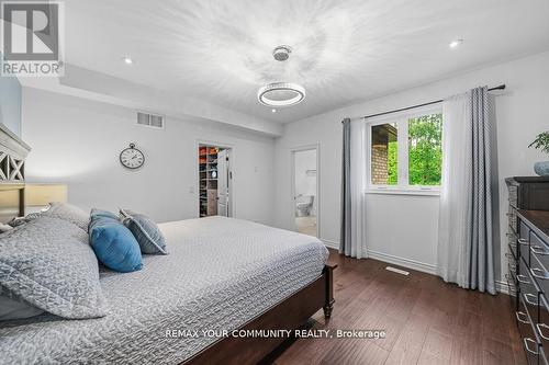 38 Windermere Circle, Tay, ON - Indoor Photo Showing Bedroom