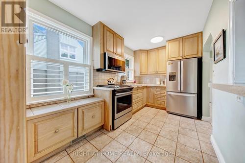 Kitchen - 74 Mccaul Street, Brampton, ON - Indoor Photo Showing Kitchen