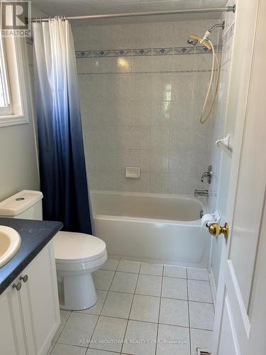 2473 Lazio Lane, Oakville, ON - Indoor Photo Showing Bathroom
