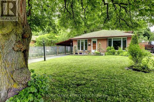 2694 Truscott Drive, Mississauga, ON - Outdoor