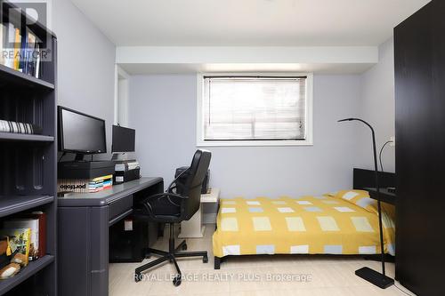 2694 Truscott Drive, Mississauga, ON - Indoor