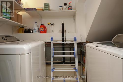 2694 Truscott Drive, Mississauga, ON - Indoor Photo Showing Laundry Room