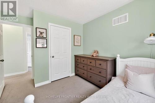 38 Templeton Court, Brampton, ON - Indoor Photo Showing Bedroom