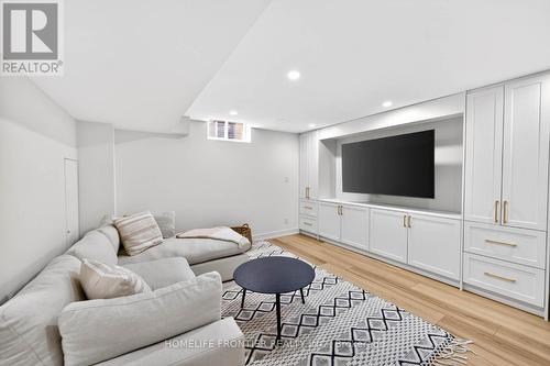 38 Templeton Court, Brampton, ON - Indoor