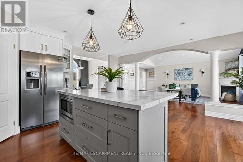 1140 River Road, Haldimand, ON - Indoor Photo Showing Kitchen With Upgraded Kitchen