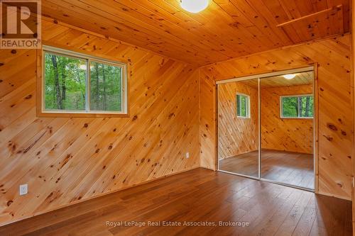 5301 620 Highway, Wollaston, ON - Indoor Photo Showing Other Room