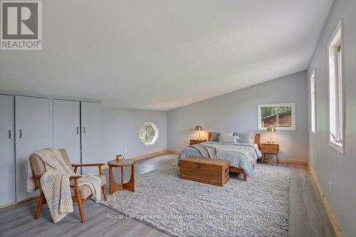 5301 620 Highway, Wollaston, ON - Indoor Photo Showing Bedroom