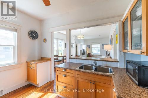 5012 Morrison Street, Niagara Falls, ON - Indoor Photo Showing Kitchen With Double Sink