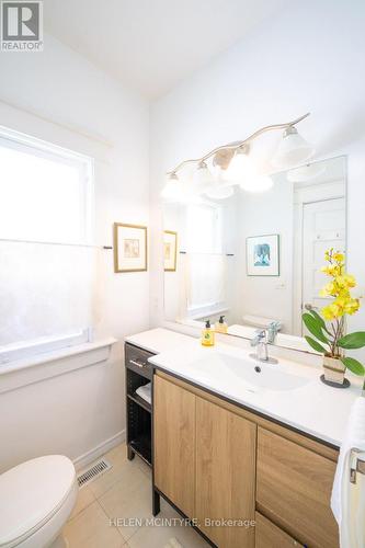 5012 Morrison Street, Niagara Falls, ON - Indoor Photo Showing Bathroom