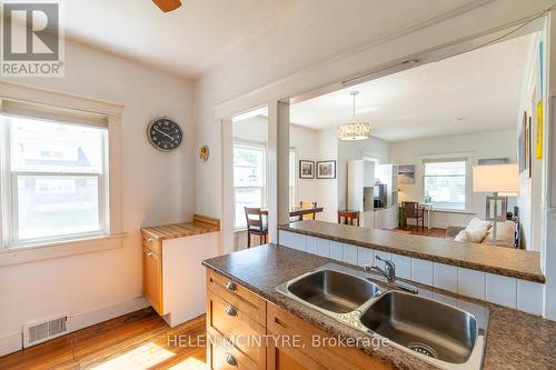 5012 Morrison Street, Niagara Falls, ON - Indoor Photo Showing Kitchen With Double Sink