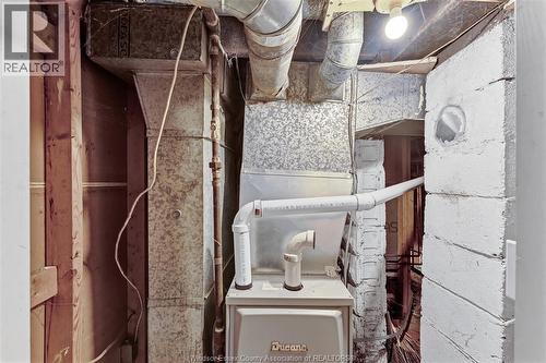 418 Caron Avenue, Windsor, ON - Indoor Photo Showing Other Room