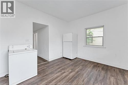 418 Caron Avenue, Windsor, ON - Indoor