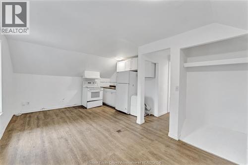 418 Caron Avenue, Windsor, ON - Indoor Photo Showing Other Room