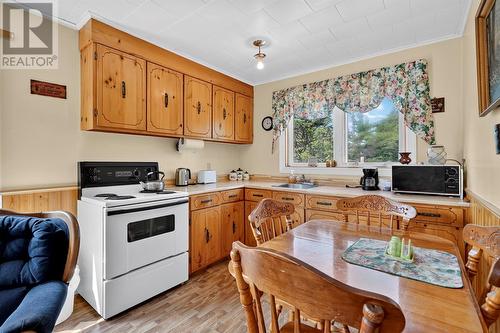 6 Dennys Pond Road, New Harbour, NL - Indoor Photo Showing Kitchen