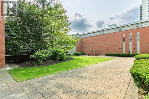 515 - 80 Port Street E, Mississauga (Port Credit), ON - Outdoor