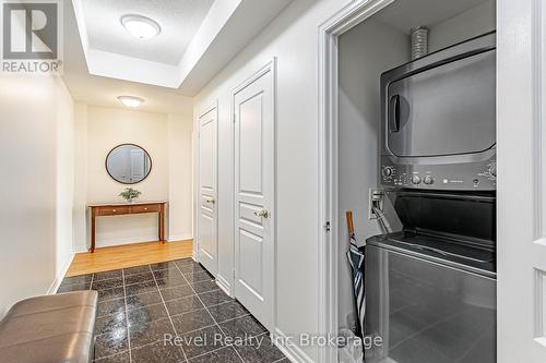 515 - 80 Port Street E, Mississauga (Port Credit), ON - Indoor Photo Showing Laundry Room